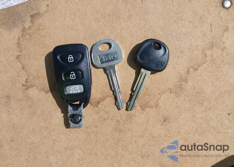 2015 Hyundai Elantra Se z USA, uszkodzony, nr VIN 5NPDH4AE1FH599305